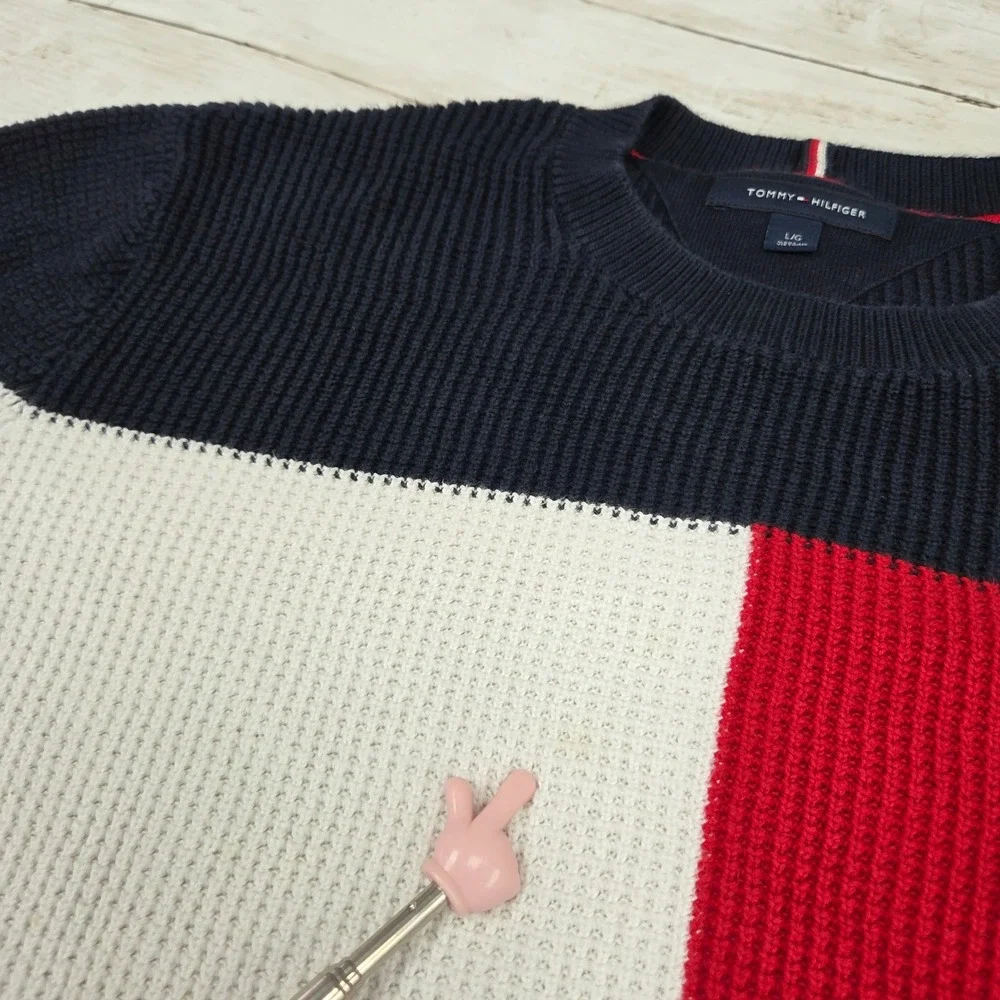 Tommy Hilfiger stain front